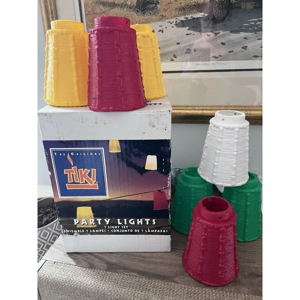 New Vintage Tiki Party Lights 7 Socket Cord Set Blow Mold Tiki Patio Outdoor